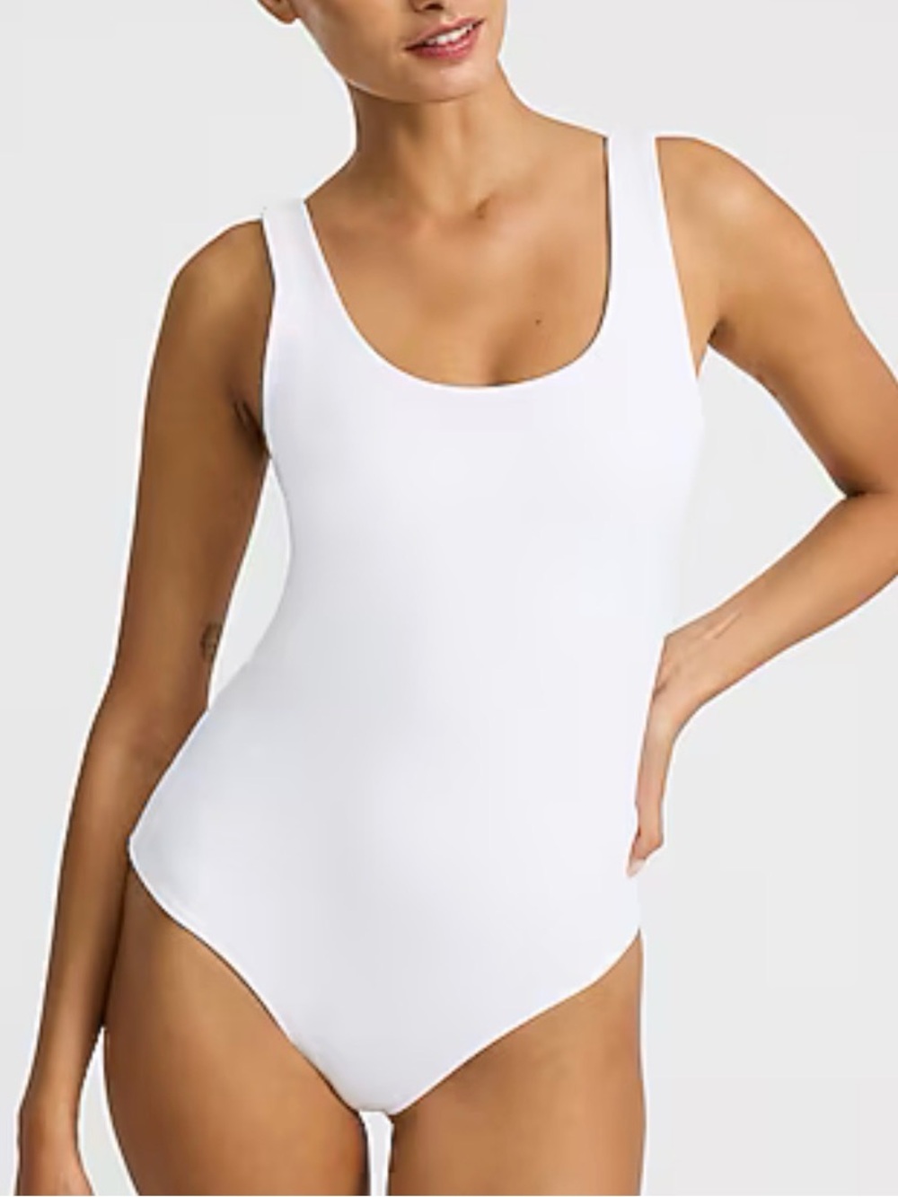 Body Contour High Compression Scoop Neck Bodysuit size small